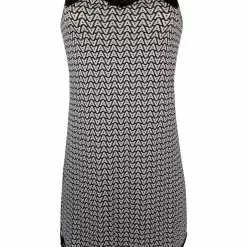 Antigel: Tag Antigel Nachthemd