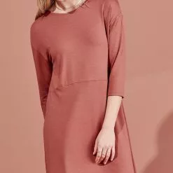 ESSENZA: Loungewear 2021-2 Lykke Uni Dress 3/4 Sleeve